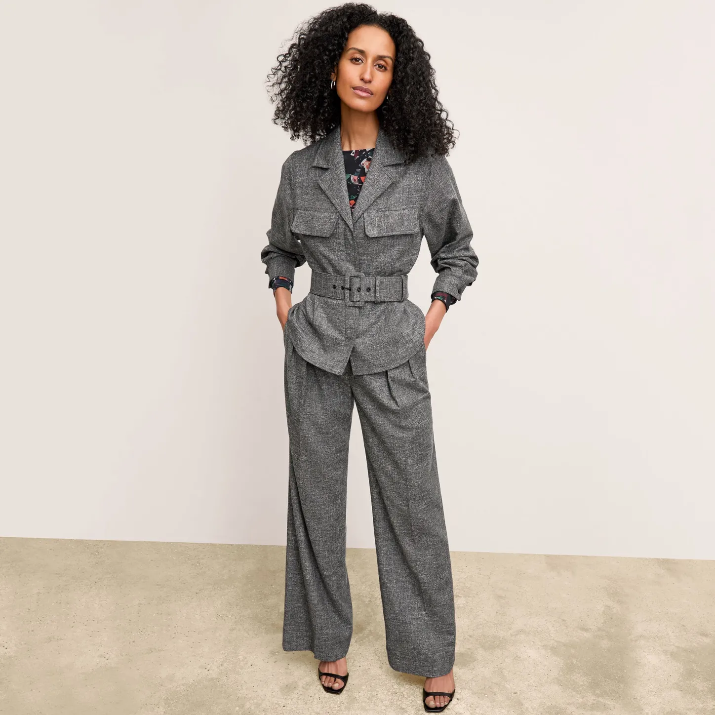 M.M.LaFleur Suiting|The Bia Pleated Trouser - Crosshatch Suiting