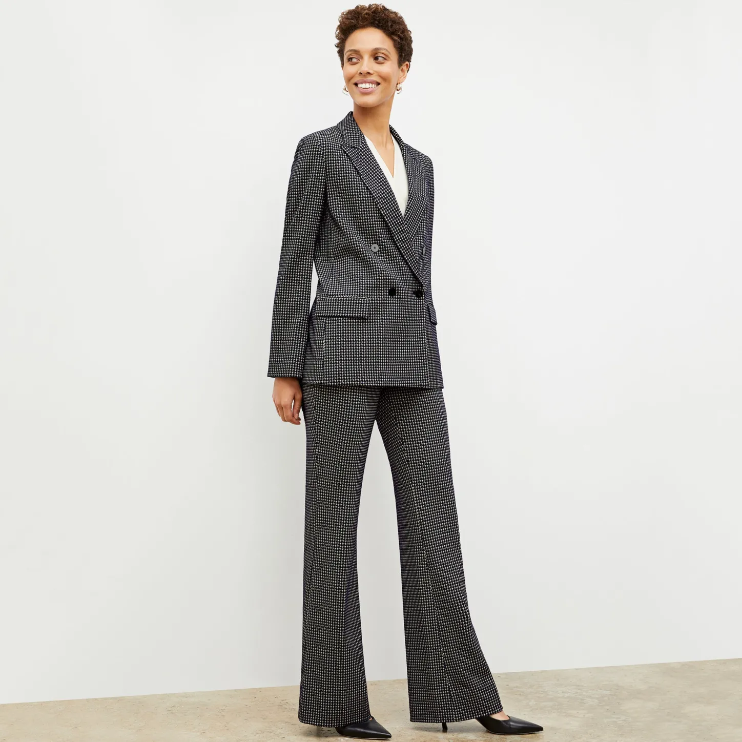 M.M.LaFleur Suiting|The Horton Flare Trouser - Stretch Houndstooth
