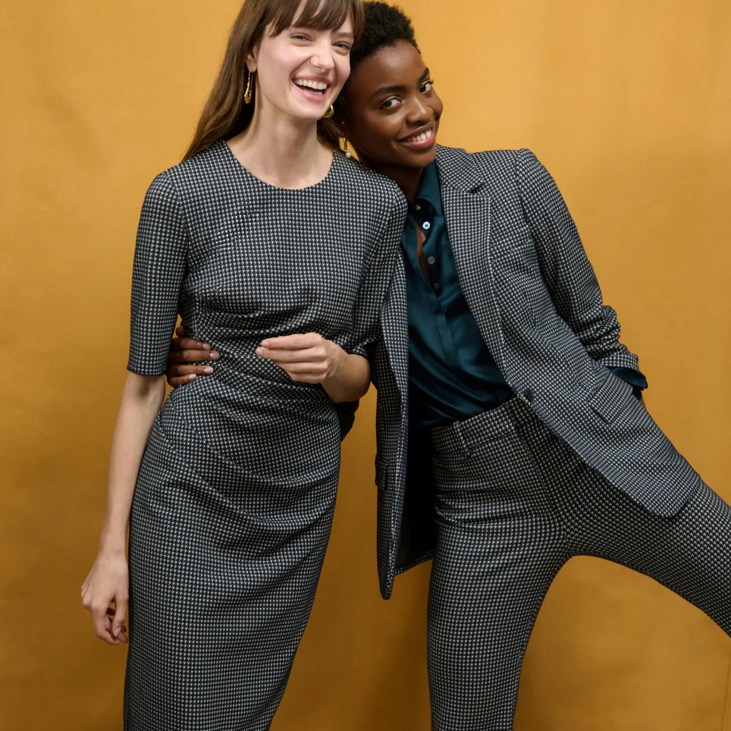 M.M.LaFleur Suiting|The Horton Flare Trouser - Stretch Houndstooth